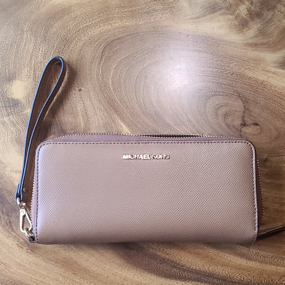 Used Michael Kors Large wallet